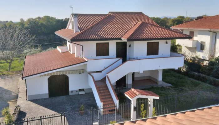 Casa completamente ristrutturata
